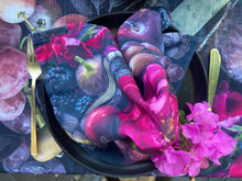 Load image into Gallery viewer, Bespoke Napkins with floral print and fruits, BOLTE Home Textiles Collection