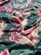 Load image into Gallery viewer, Table Runner (70 cm x 250 cm) with bespoke flower and fruit print, BOLTE Home Textiles Collection