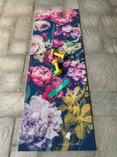 Load image into Gallery viewer, Yoga Mat