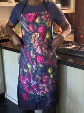 Load image into Gallery viewer, Apron with floral print and fruits, BOLTE Home Textiles Collection