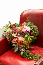 Load image into Gallery viewer, florist london, florist, florist uk, contactless flower delivery, flower delivery, flower delivery uk, home flowers london, event florist london, event florist, event designer london, luxury wedding planner, home interior, luxury event florist london, luxury florist london