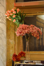 Load image into Gallery viewer, florist london, florist, florist uk, contactless flower delivery, flower delivery, flower delivery uk, home flowers london, event florist london, event florist, event designer london, luxury wedding planner, home interior, luxury event florist london, luxury florist london