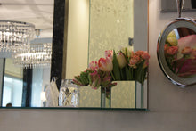 Load image into Gallery viewer, florist london, florist, florist uk, contactless flower delivery, flower delivery, flower delivery uk, home flowers london, event florist london, event florist, event designer london, luxury wedding planner, home interior, luxury event florist london, luxury florist london