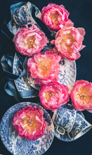 Load image into Gallery viewer, Bespoke Napkins with floral print and fruits, BOLTE Home Textiles Collection