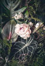 Load image into Gallery viewer, Bespoke Napkins with floral print and fruits, BOLTE Home Textiles Collection