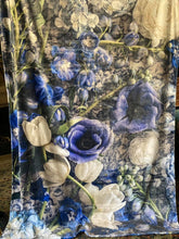 Load image into Gallery viewer, mongolian fleece blanket with floral print and fruits, BOLTE Home Textiles Collection
