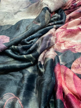 Load image into Gallery viewer, mongolian fleece blanket with floral print and fruits, BOLTE Home Textiles Collection
